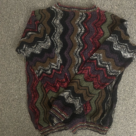 Multicolor Zigzag Pattern Sweater - Picture 1 of 3